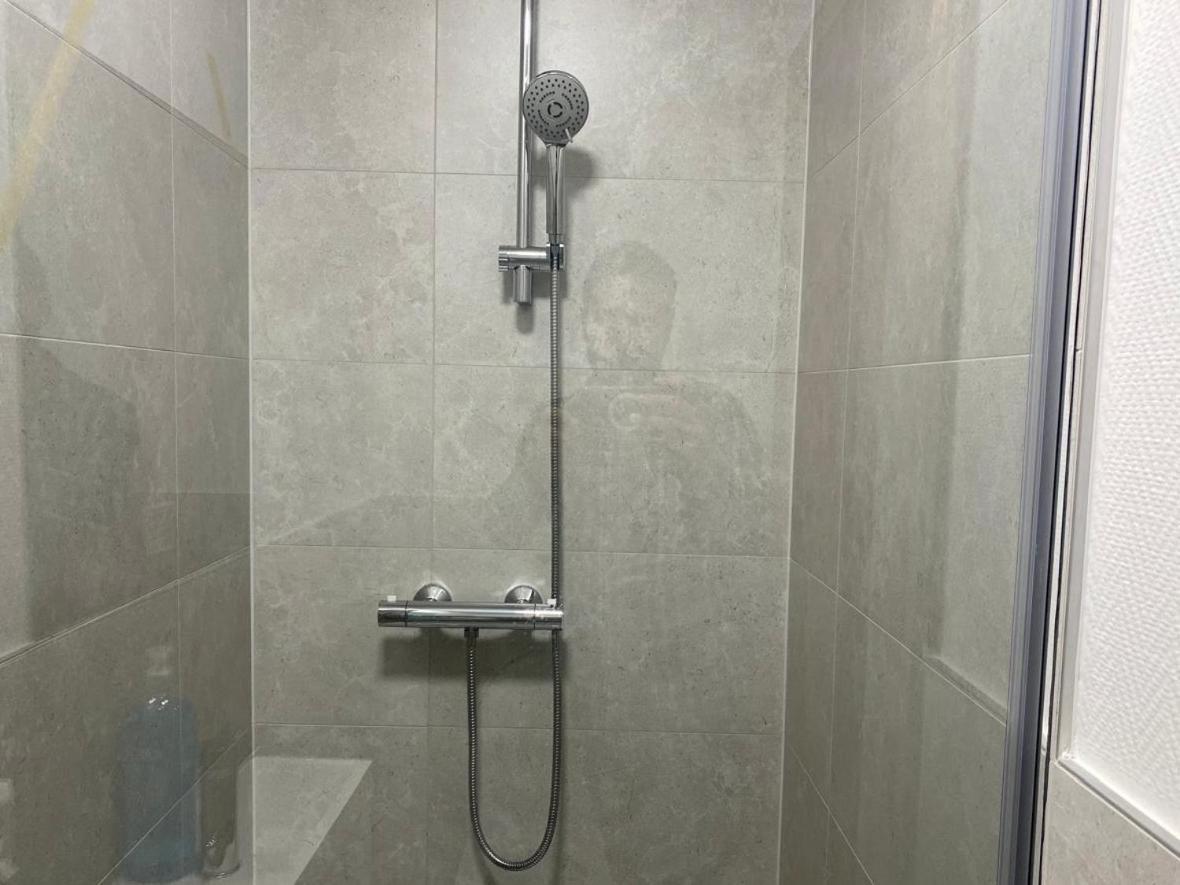 Studio Near To The City Centre Luxembourg Bilik gambar